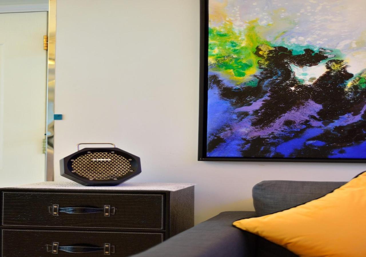 Exclusive Private Penthouse In Kowloon Apartment